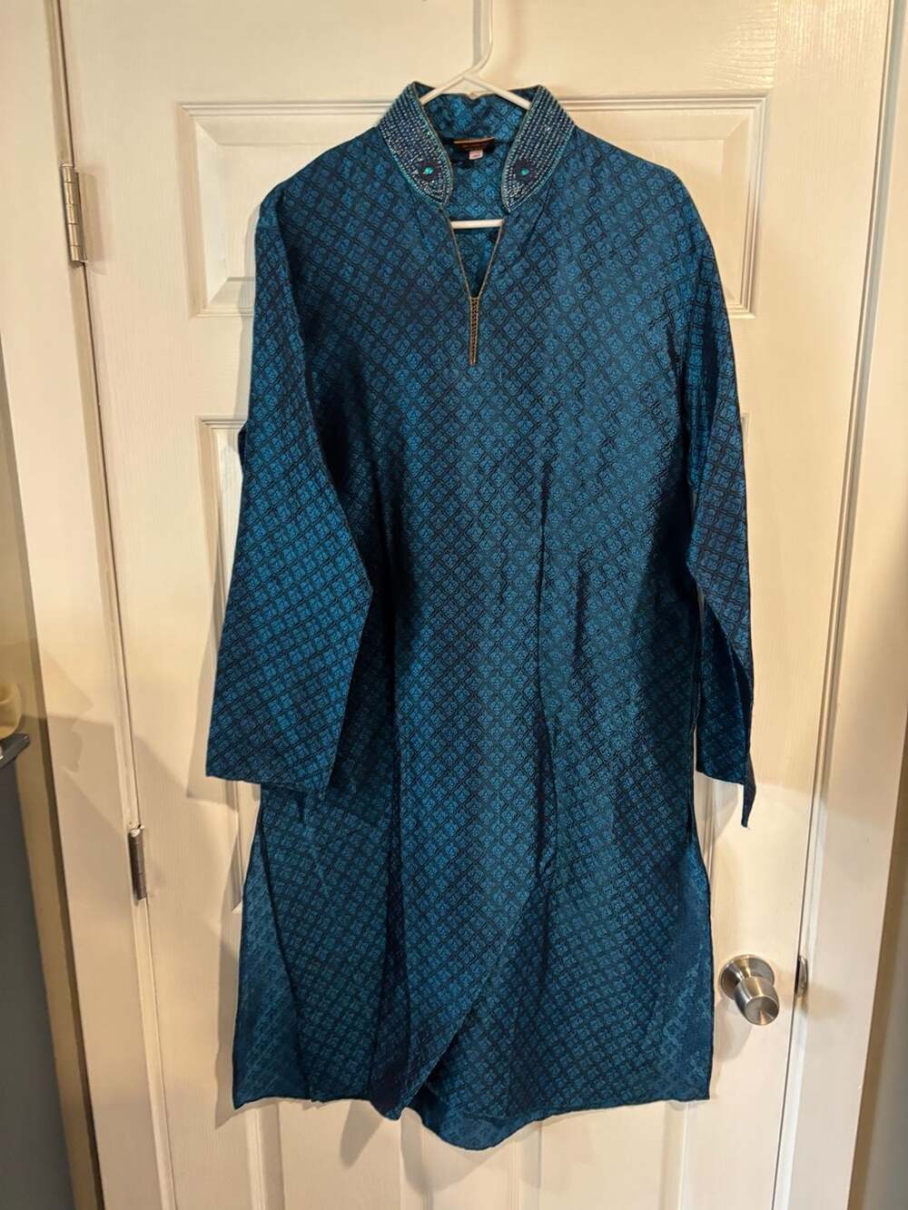 Buy DIWAS BY MANYAVAR Men's Satin Sequinned Placket Kurta Set (Teal Blue,XXL) at
